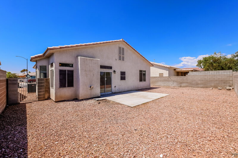 1,900/Mo, 2310 Panther Pl North Las Vegas, NV 89031 Rear View