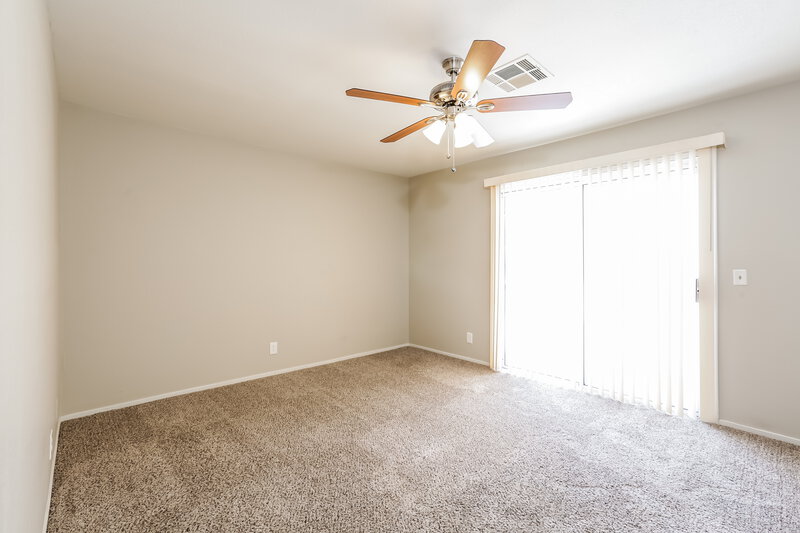 2,015/Mo, 5021 Drummond Rd Las Vegas, NV 89130 Main Bedroom View