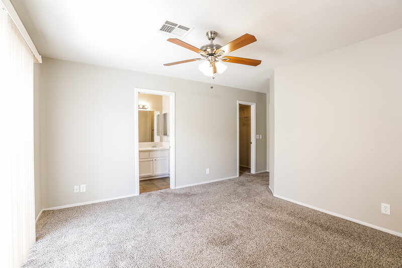 2,015/Mo, 5021 Drummond Rd Las Vegas, NV 89130 Main Bedroom View 2