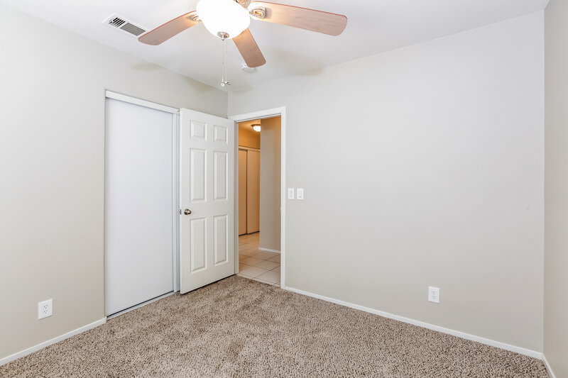2,015/Mo, 5021 Drummond Rd Las Vegas, NV 89130 Bedroom View 4