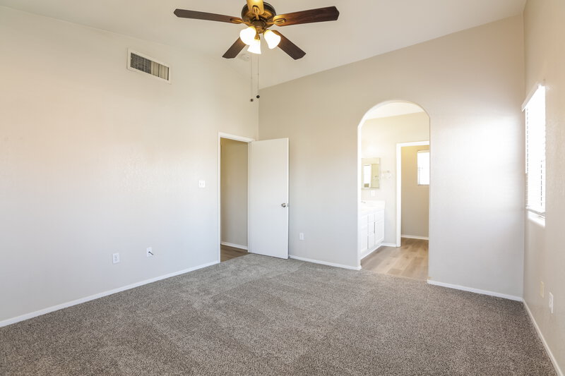 2,020/Mo, 1812 La Villa Drive North Las Vegas, NV 89031 Main Bedroom View 2