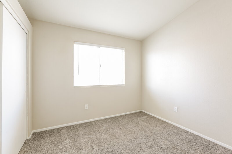 2,020/Mo, 1812 La Villa Drive North Las Vegas, NV 89031 Bedroom View 3