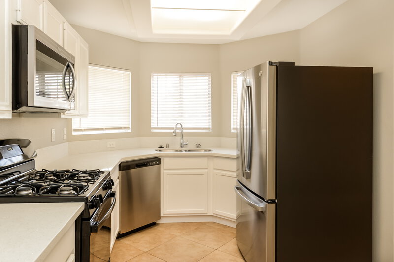 2,720/Mo, 8931 Green Jade Dr Las Vegas, NV 89129 Kitchen View