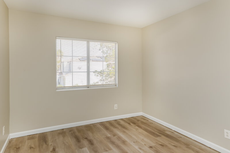 2,720/Mo, 8931 Green Jade Dr Las Vegas, NV 89129 Bedroom View 2