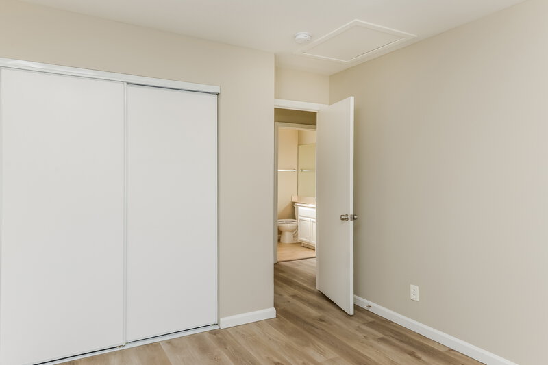 2,720/Mo, 8931 Green Jade Dr Las Vegas, NV 89129 Bedroom View 3