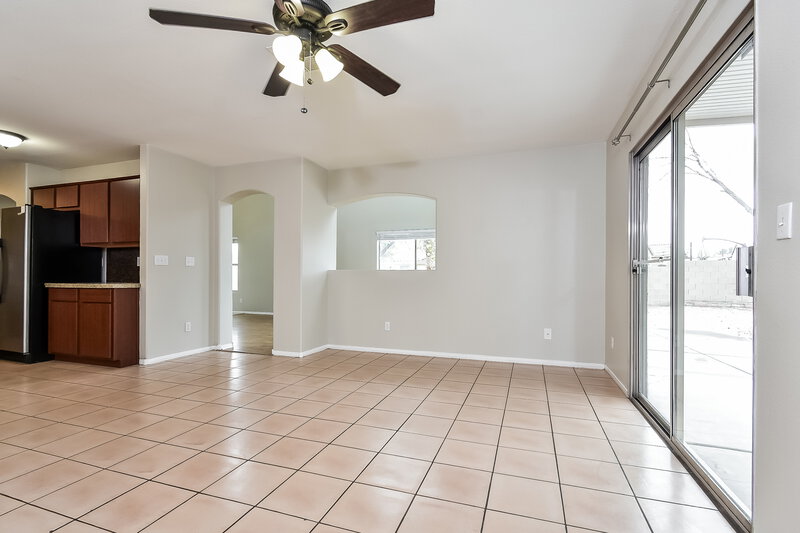 2,095/Mo, 4701 Cliff Breeze Dr North Las Vegas, NV 89081 Living Room View 2