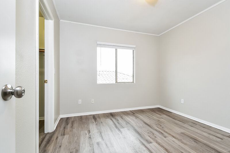 2,095/Mo, 4701 Cliff Breeze Dr North Las Vegas, NV 89081 Bedroom View