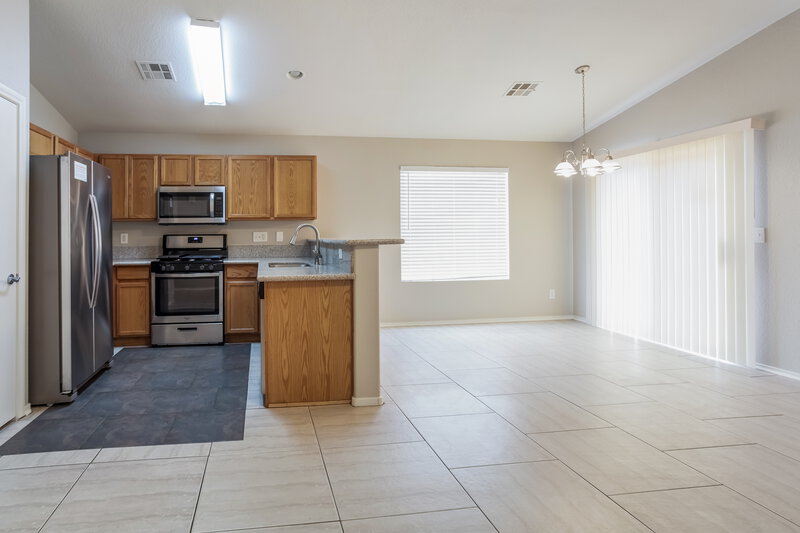 1,855/Mo, 6036 Soft Springs Ave Las Vegas, NV 89130 Kitchen View