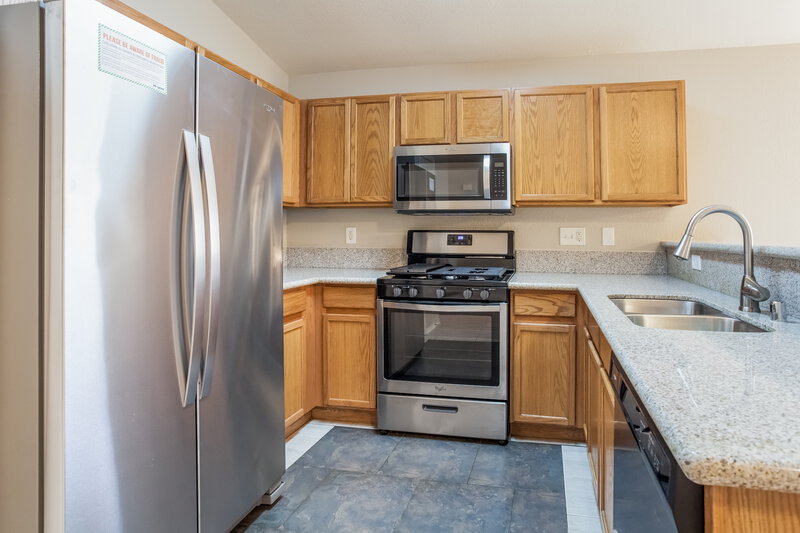 1,855/Mo, 6036 Soft Springs Ave Las Vegas, NV 89130 Kitchen View 2
