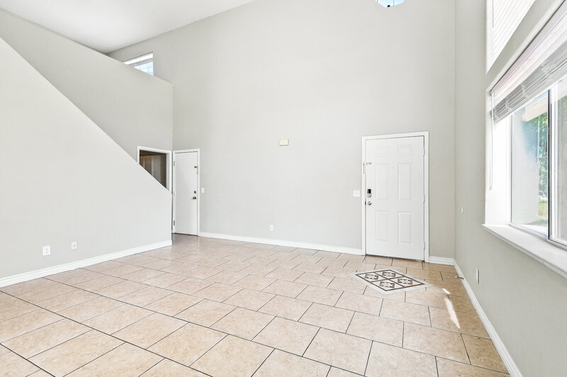 1,965/Mo, 7533 Hickory Hills Dr Las Vegas, NV 89130 Living Room View