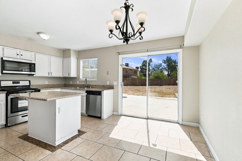 1,965/Mo, 7533 Hickory Hills Dr Las Vegas, NV 89130 Dining Room View