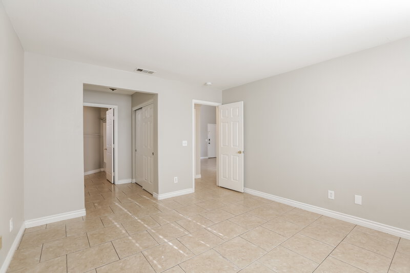 1,880/Mo, 7533 Hickory Hills Dr Las Vegas, NV 89130 Main Bedroom View 2