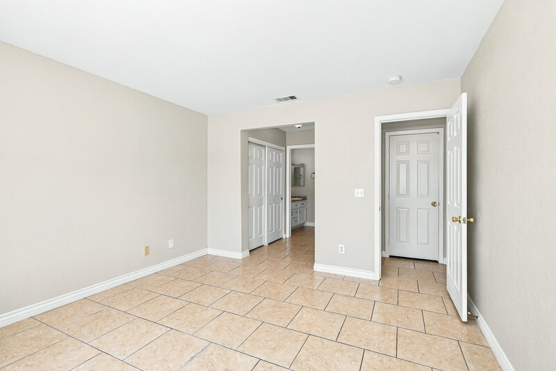 1,965/Mo, 7533 Hickory Hills Dr Las Vegas, NV 89130 Primary Bedroom View 2