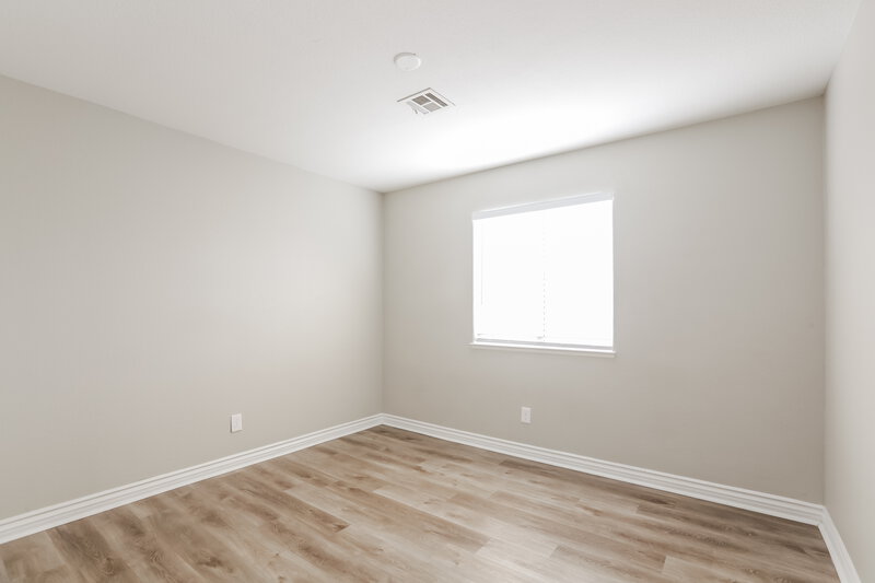 1,880/Mo, 7533 Hickory Hills Dr Las Vegas, NV 89130 Bedroom View 2