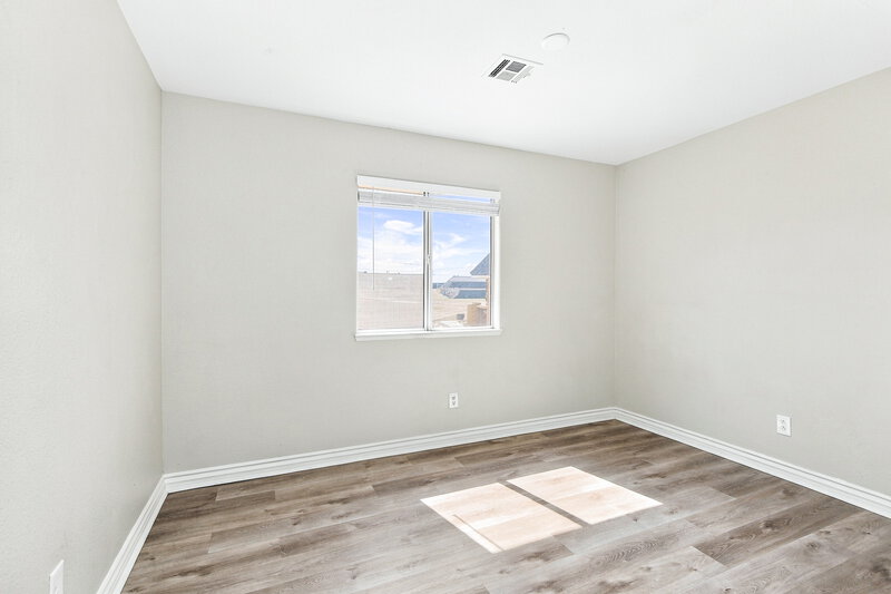 1,965/Mo, 7533 Hickory Hills Dr Las Vegas, NV 89130 Bedroom View