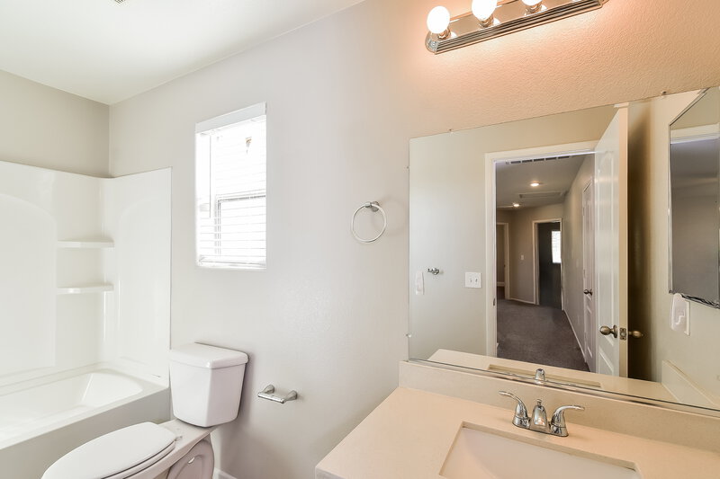 2,195/Mo, 10716 Mystic Shore Ave Las Vegas, NV 89166 Bathroom View