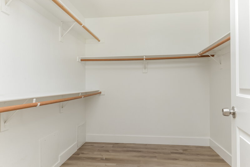 2,185/Mo, 7000 Magic Window Ave Las Vegas, NV 89130 Walk In Closet View