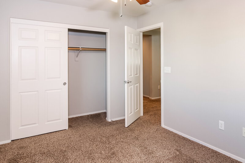 1,860/Mo, 5352 Brazelton St North Las Vegas, NV 89081 Bedroom View 2