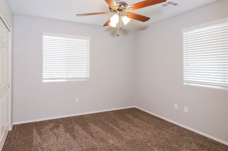 1,860/Mo, 5352 Brazelton St North Las Vegas, NV 89081 Bedroom View 5