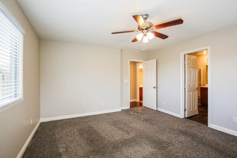 1,790/Mo, 977 Alfonso Ave Henderson, NV 89015 Main Bedroom View 2