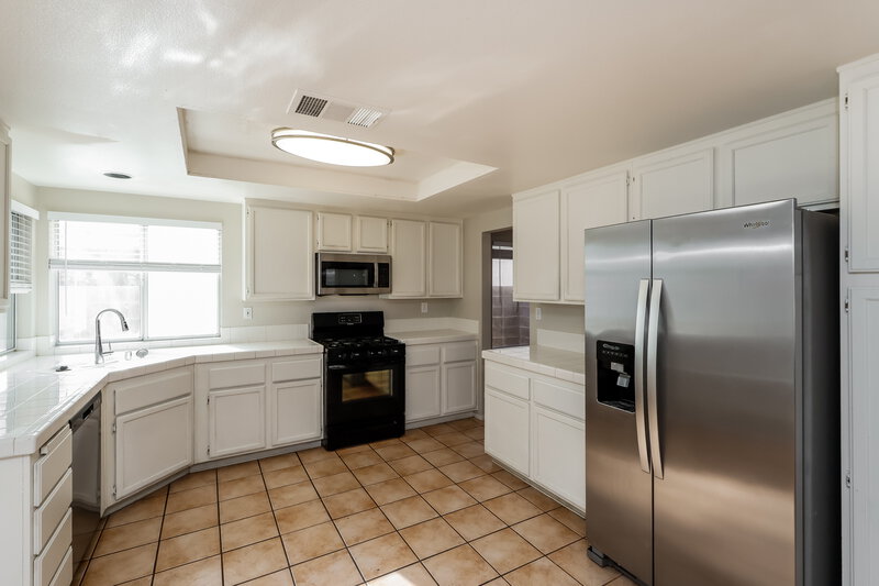 0/Mo, 5872 Trailblazer Dr North Las Vegas, NV 89031 Kitchen View