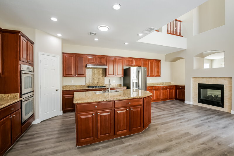2,775/Mo, 2640 Slide Canyon Ave North Las Vegas, NV 89081 Kitchen View