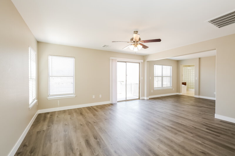2,775/Mo, 2640 Slide Canyon Ave North Las Vegas, NV 89081 Main Bedroom View 2