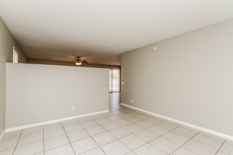 2,135/Mo, 3436 Palatine Hills Avenue North Las Vegas, NV 89081 Dining Room View