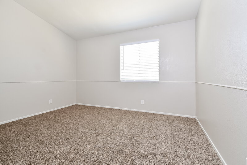 2,010/Mo, 4539 Roper Court North Las Vegas, NV 89081 Bedroom View 3