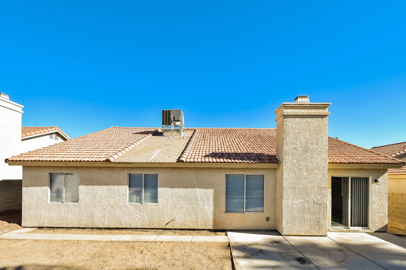 2,010/Mo, 4539 Roper Court North Las Vegas, NV 89081 Rear View