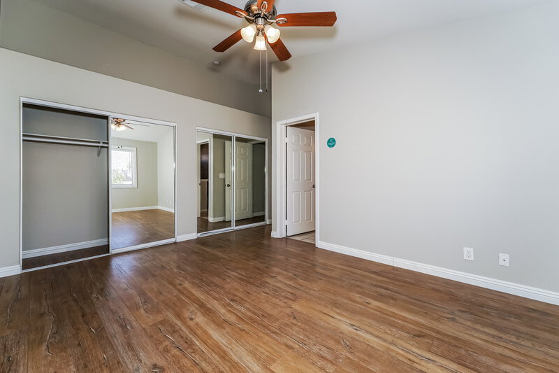 1,835/Mo, 4543 Roper Court North Las Vegas, NV 89081 Main Bedroom View 2