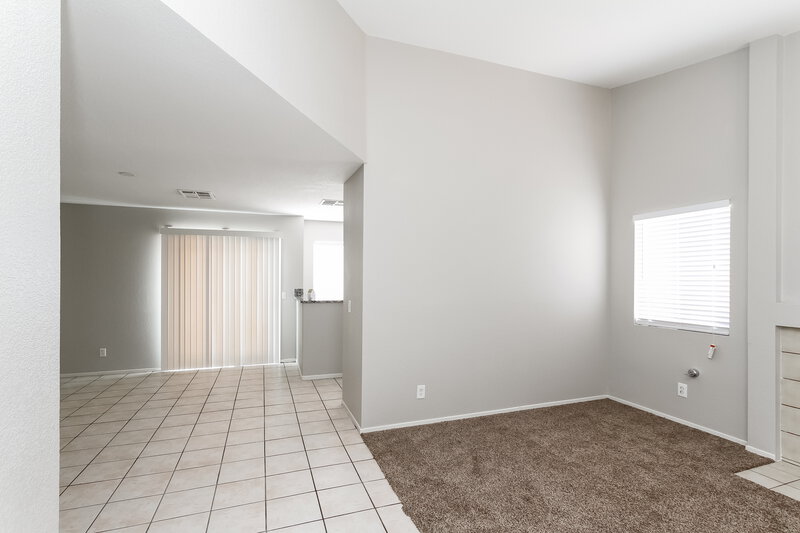 2,080/Mo, 333 Quince Court Henderson, NV 89002 Living Room View 2