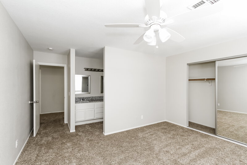 2,080/Mo, 333 Quince Court Henderson, NV 89002 Master Bedroom View