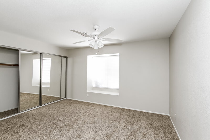 2,080/Mo, 333 Quince Court Henderson, NV 89002 Master Bedroom View 2