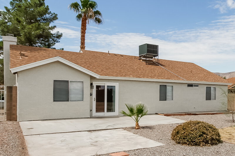 2,080/Mo, 333 Quince Court Henderson, NV 89002 Rear View