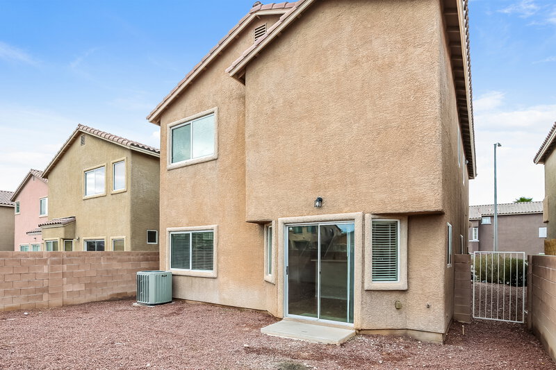 2,990/Mo, 6140 Withrow Downs St North Las Vegas, NV 89081 Rear View