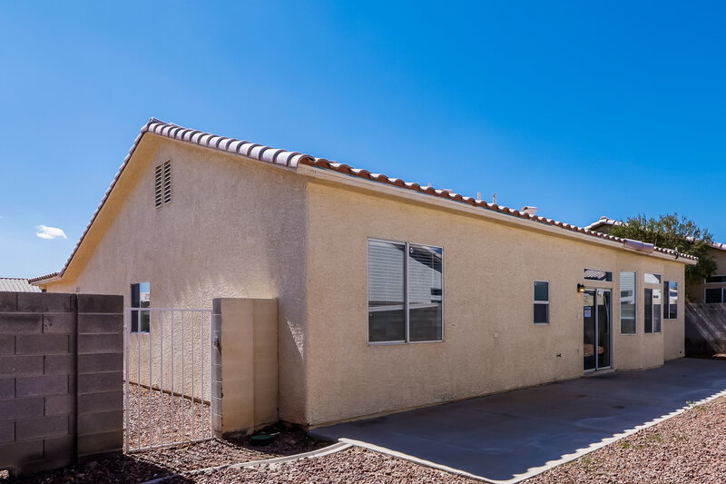 2,055/Mo, 2102 Annbriar Ave North Las Vegas, NV 89031 Rear View