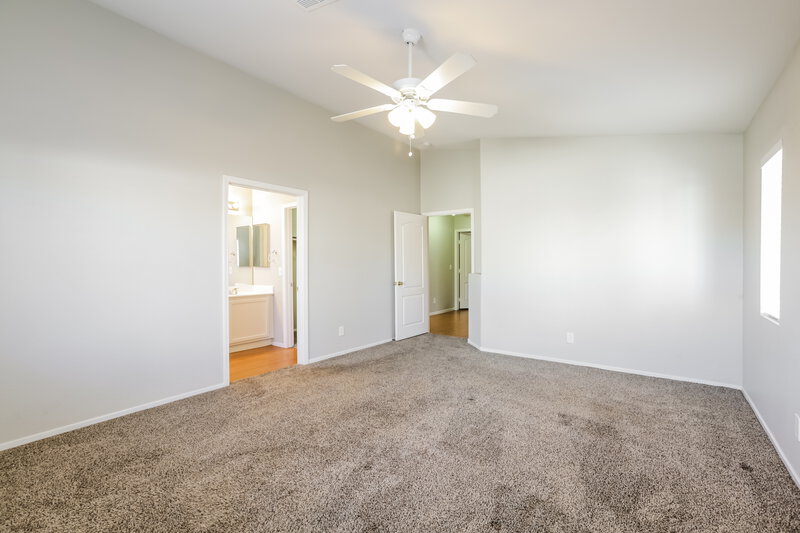 1,980/Mo, 3416 Helmsley Ave North Las Vegas, NV 89031 Main Bedroom View 2