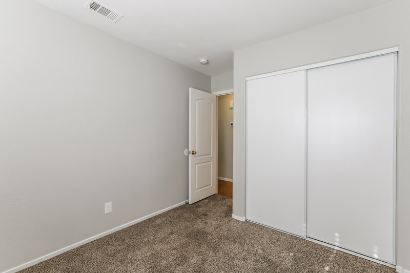 1,980/Mo, 3416 Helmsley Ave North Las Vegas, NV 89031 Bedroom View 4