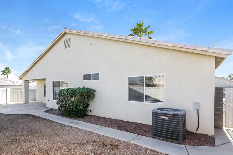 1,980/Mo, 3416 Helmsley Ave North Las Vegas, NV 89031 Rear View