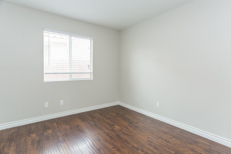 3,150/Mo, 4565 Savin Cir Las Vegas, NV 89130 bedroom View 2
