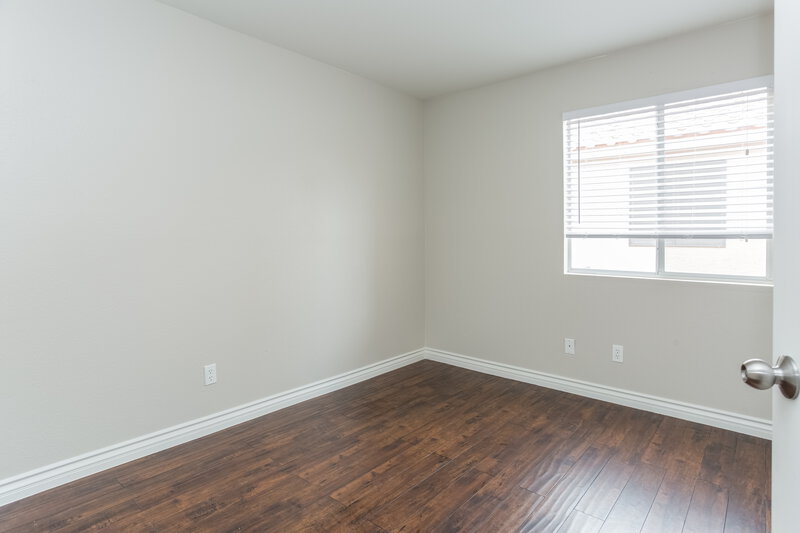 3,150/Mo, 4565 Savin Cir Las Vegas, NV 89130 bedroom View 3