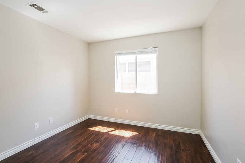 2,135/Mo, 4565 Savin Cir Las Vegas, NV 89130 Bedroom View 2