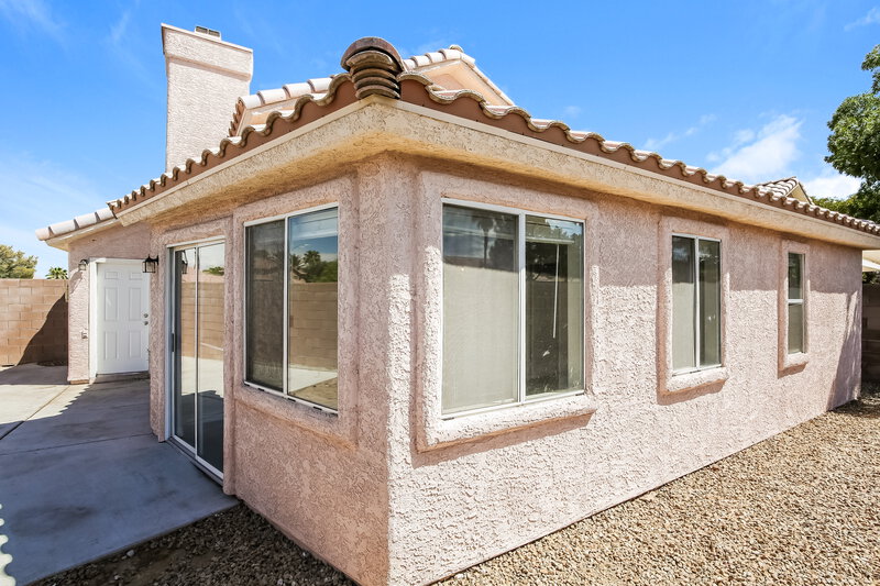 2,135/Mo, 4565 Savin Cir Las Vegas, NV 89130 Rear View