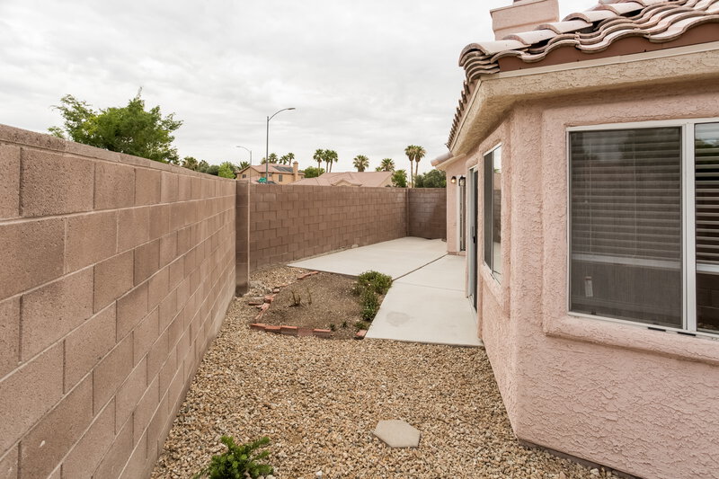 3,150/Mo, 4565 Savin Cir Las Vegas, NV 89130 rearview View