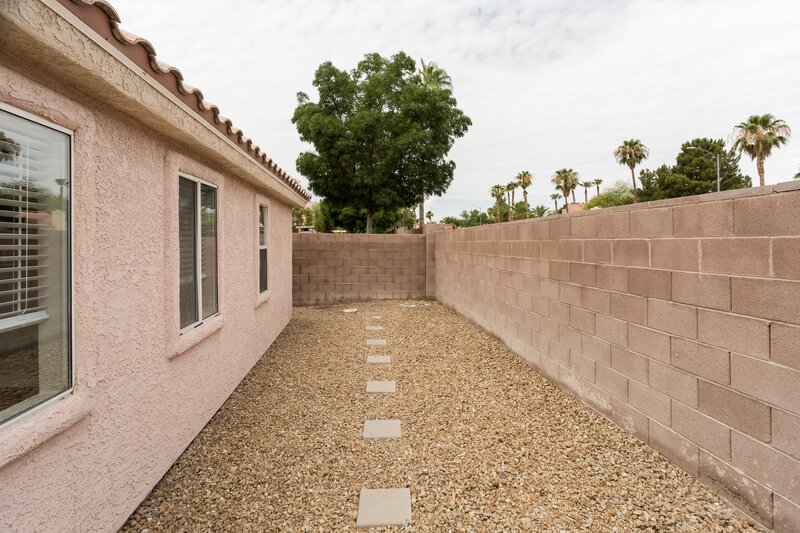 3,150/Mo, 4565 Savin Cir Las Vegas, NV 89130 rearview View 3