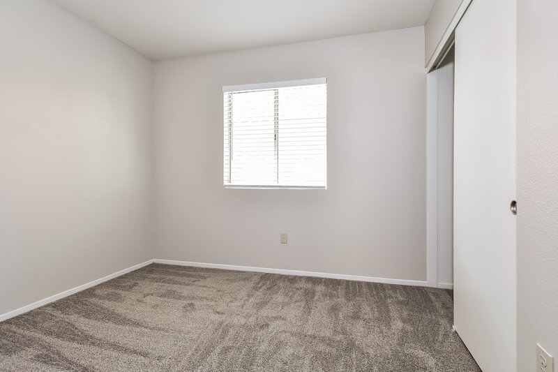 2,920/Mo, 5244 Del Lago Dr Las Vegas, NV 89130 Bedroom View 2