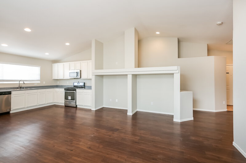 2,070/Mo, 438 River Glider Avenue North Las Vegas, NV 89084 Living Room View 2