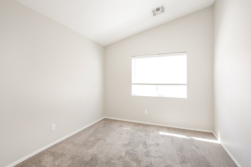1,925/Mo, 438 River Glider Avenue North Las Vegas, NV 89084 Bedroom View