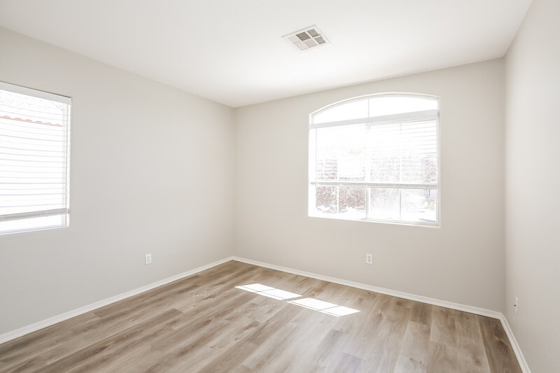 1,925/Mo, 438 River Glider Avenue North Las Vegas, NV 89084 Bedroom View 2